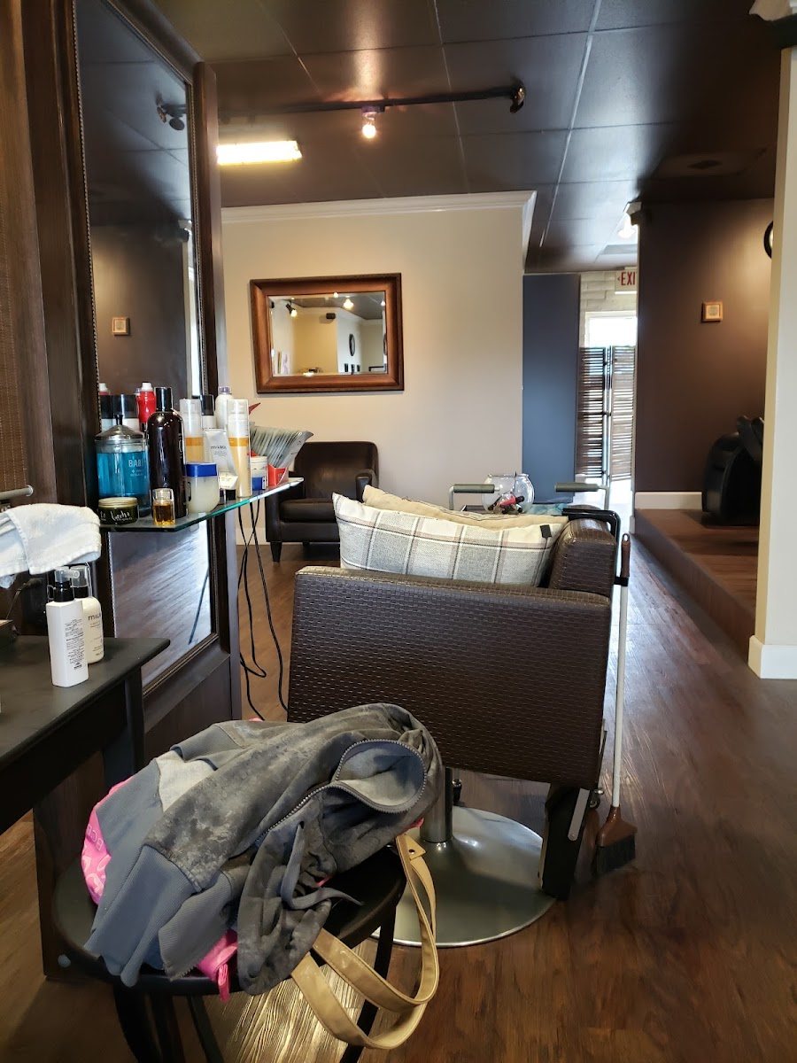 Styling stations and lounge seating